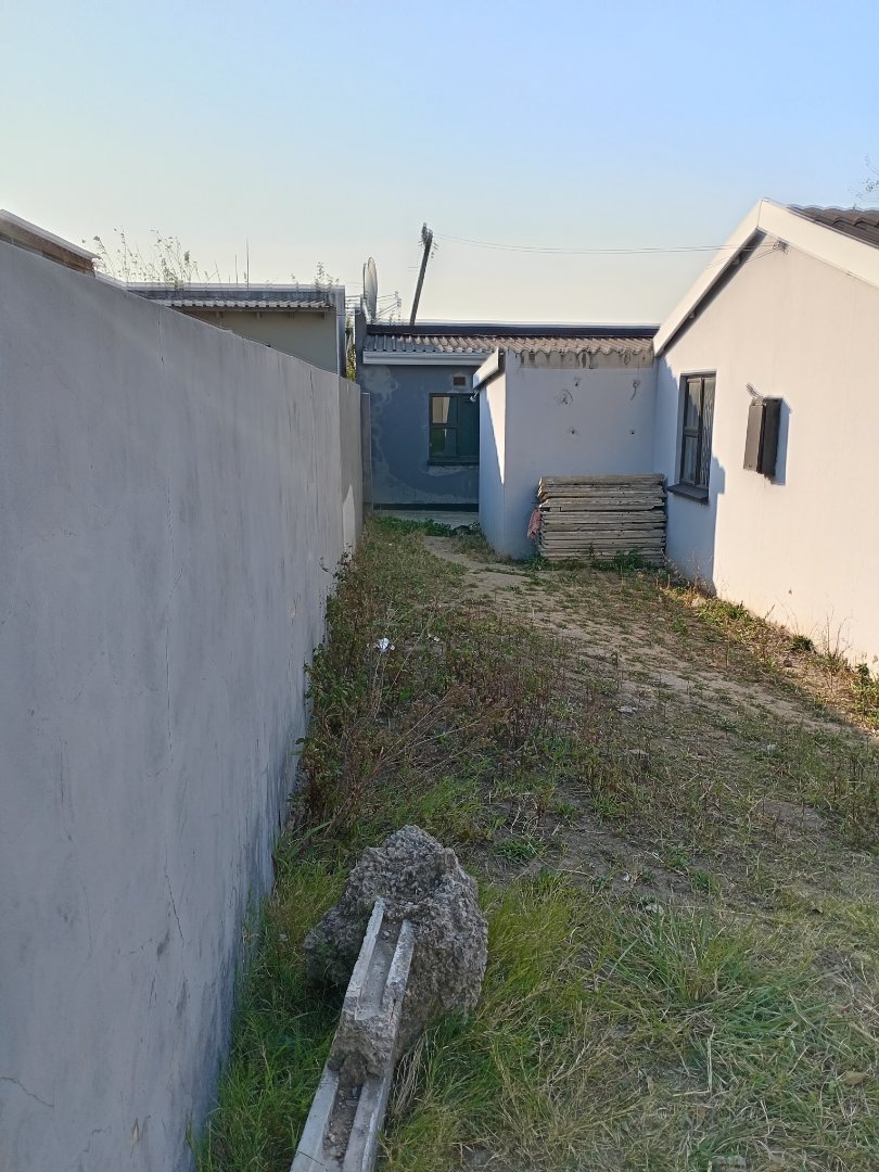 7 Bedroom Property for Sale in Mdantsane Eastern Cape